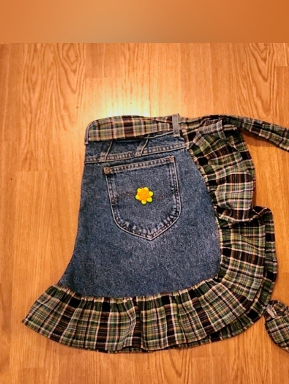 Upcycled Denim Waist Apron Plaid Ruffle Sunflower Boho Half Apron - Picture 6 of 9